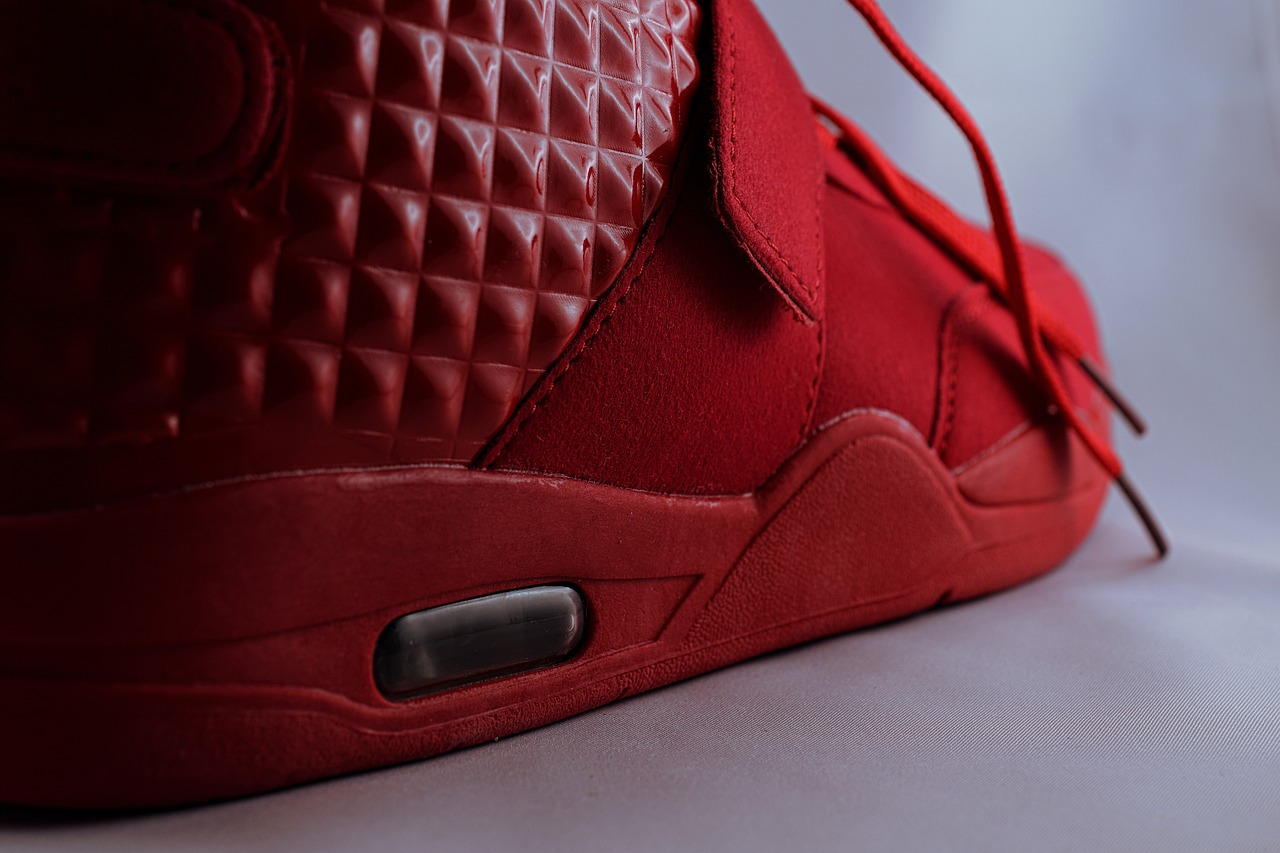 Nike最新款休閑鞋，時(shí)尚與舒適的完美融合
