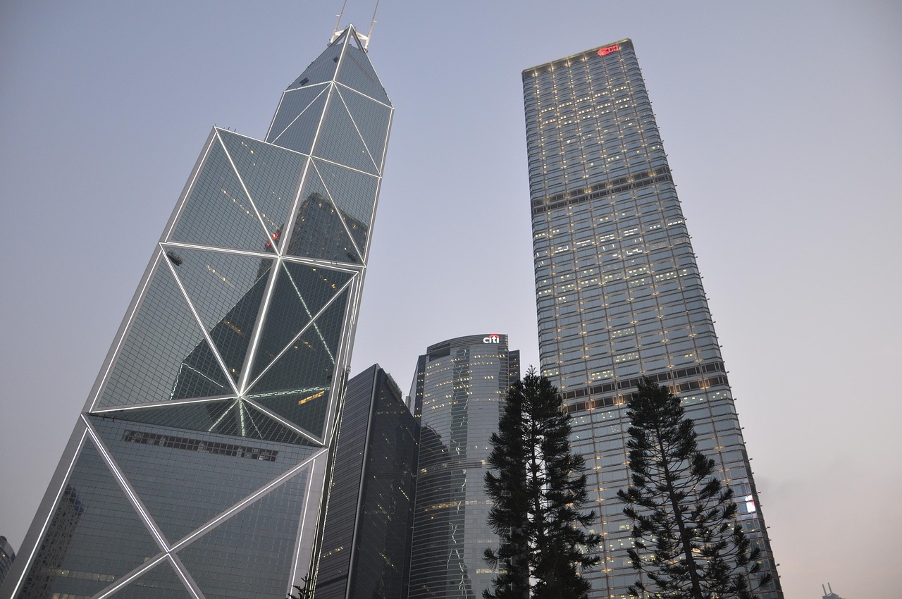 深度解讀香港現狀及其未來(lái)發(fā)展，一起打亂港最新一期